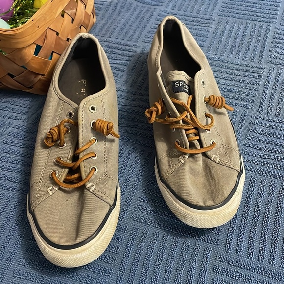 Sperry Top Siders Women’s Pier View in Grey Sz 8.5 Sneaker Slip On Shoes - Picture 2 of 5